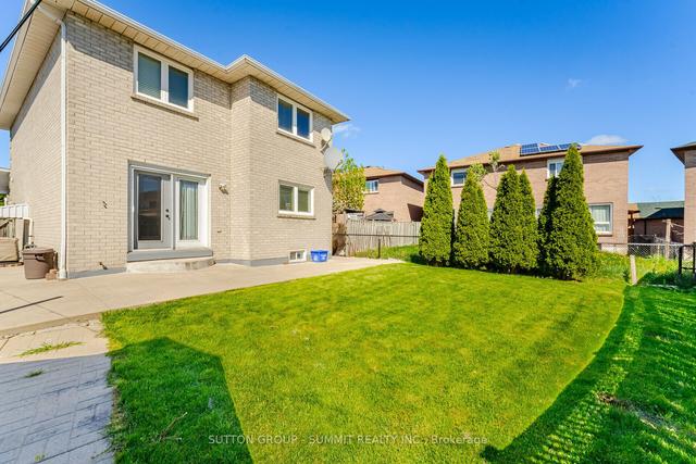 13 Oaklea Blvd, House detached with 3 bedrooms, 4 bathrooms and 3 parking in Brampton ON | Image 31