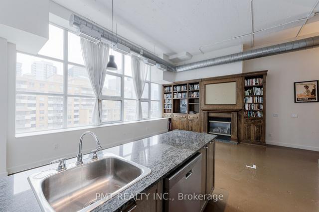 751 - 155 Dalhousie St, Condo with 2 bedrooms, 2 bathrooms and 1 parking in Toronto ON | Image 18