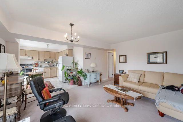 30 Rainforest Dr, House detached with 3 bedrooms, 3 bathrooms and 6 parking in Brampton ON | Image 17