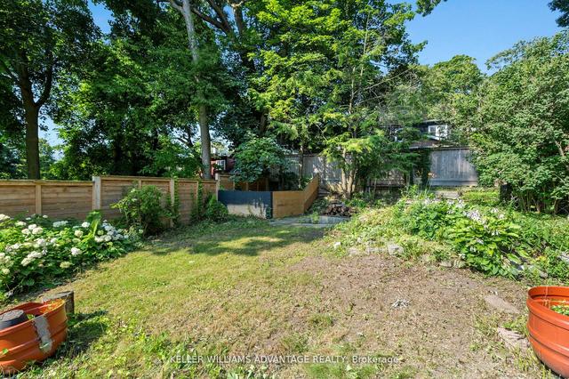 21 Glen Davis Cres, House detached with 4 bedrooms, 5 bathrooms and 2 parking in Toronto ON | Image 8