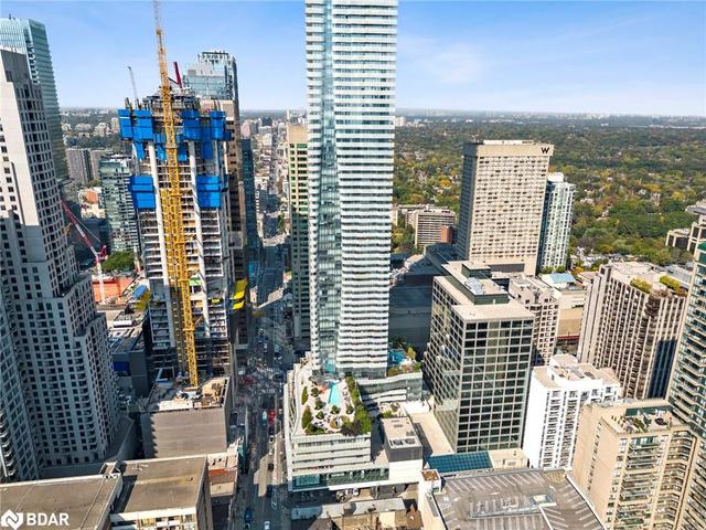 507 - 1 Bloor Street E, House attached with 2 bedrooms, 2 bathrooms and 1 parking in Toronto ON | Image 35