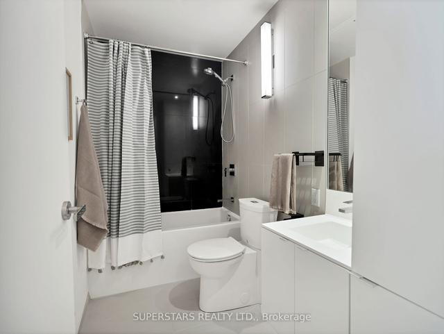 3306 - 125 Peter St, Condo with 1 bedrooms, 1 bathrooms and 0 parking in Toronto ON | Image 8
