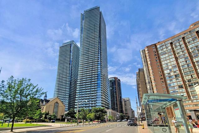 PH05 - 1080 Bay St, Condo with 0 bedrooms, 1 bathrooms and 1 parking in Toronto ON | Image 1