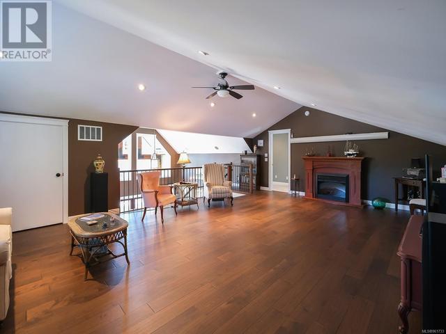 Family room on upper level - open to great room below | Image 26
