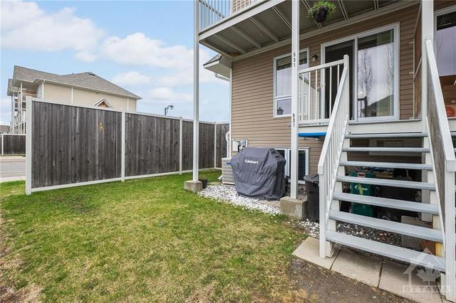 531 Lakeridge Drive, House attached with 2 bedrooms, 3 bathrooms and 2 parking in Ottawa ON | Image 27