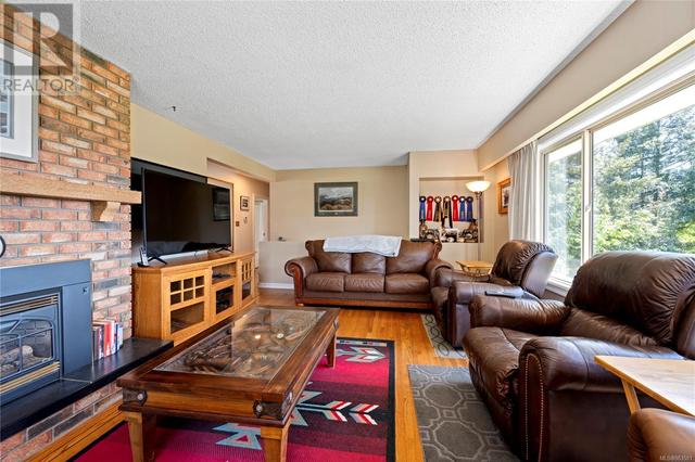 2120 Huddington Rd, House detached with 4 bedrooms, 2 bathrooms and 10 parking in Nanaimo A BC | Image 17