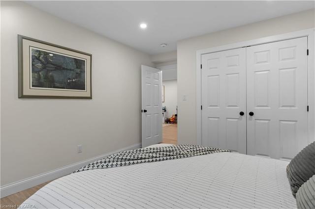 5243 Dundon Dr, House detached with 4 bedrooms, 3 bathrooms and 4 parking in Kingston ON | Image 38