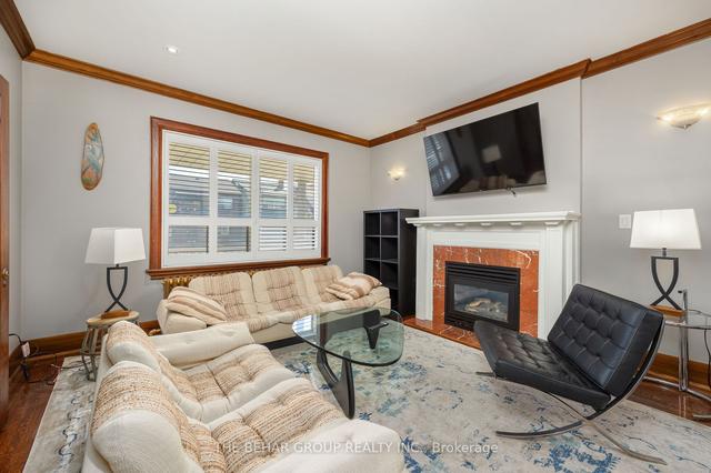 1840 Dufferin St, House detached with 3 bedrooms, 2 bathrooms and 2 parking in Toronto ON | Image 5