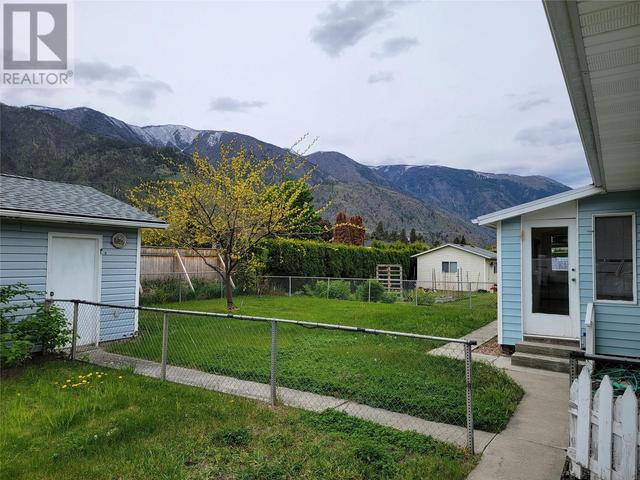 819 10th Ave, House detached with 3 bedrooms, 1 bathrooms and 5 parking in Keremeos BC | Image 35