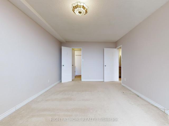 1207 - 20 Speers Rd, Condo with 2 bedrooms, 2 bathrooms and 1 parking in Oakville ON | Image 20