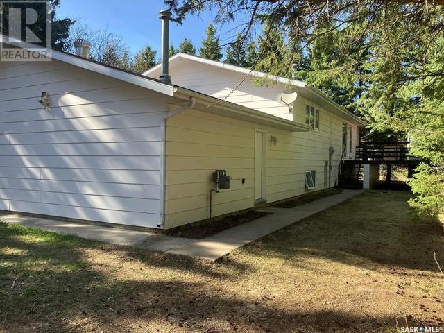 503 10th St N, House detached with 4 bedrooms, 2 bathrooms and null parking in Nipawin SK | Image 38