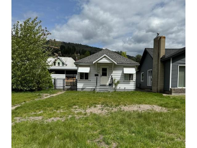 1367 Second Ave, House detached with 1 bedrooms, 1 bathrooms and null parking in Trail BC | Image 3