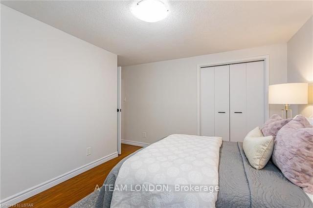 54 - 35 Waterman Ave, Townhouse with 3 bedrooms, 2 bathrooms and 1 parking in London ON | Image 14