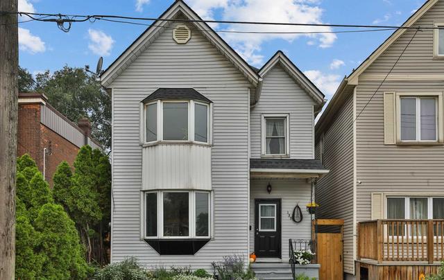 139 Niagara St, House detached with 3 bedrooms, 1 bathrooms and 2 parking in Hamilton ON | Image 1