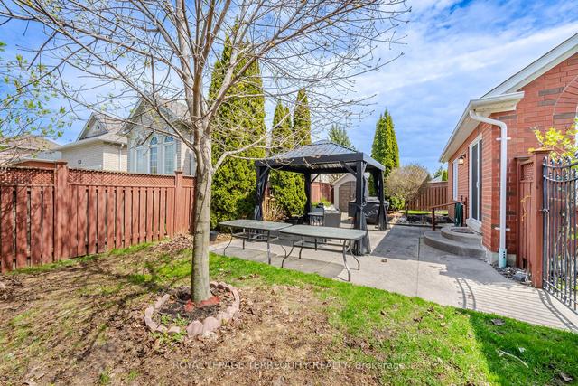 36 Bugelli Dr, House detached with 3 bedrooms, 3 bathrooms and 4 parking in Whitby ON | Image 31