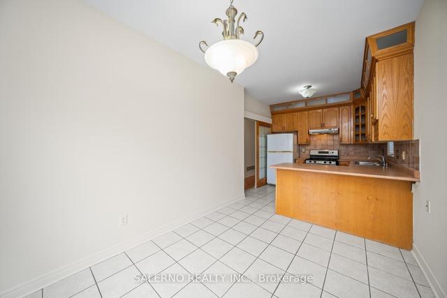 37 Monterey Rd, House detached with 3 bedrooms, 3 bathrooms and 7 parking in Vaughan ON | Image 5