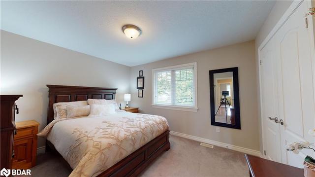 6 Marsh Court, House detached with 3 bedrooms, 2 bathrooms and 6 parking in Kawartha Lakes ON | Image 19