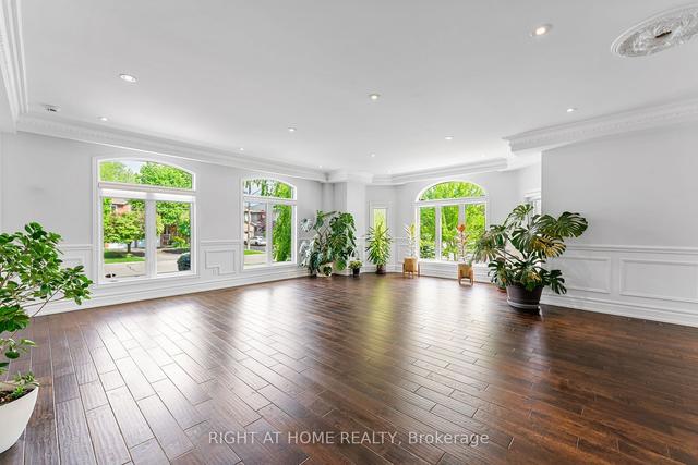 10 King High Dr, House detached with 5 bedrooms, 6 bathrooms and 12 parking in Vaughan ON | Image 2