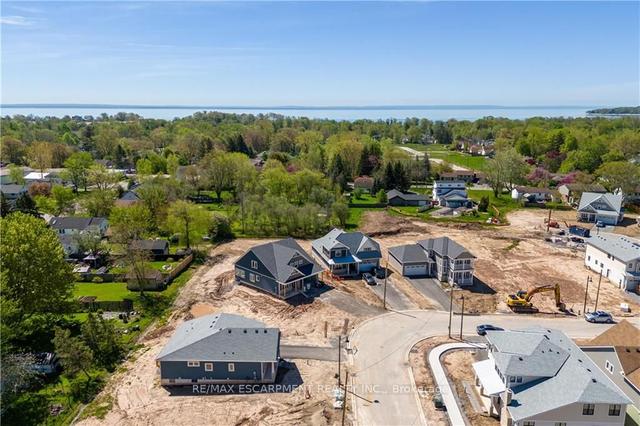 71 Beachwalk Cres, House detached with 2 bedrooms, 3 bathrooms and 4 parking in Fort Erie ON | Image 20