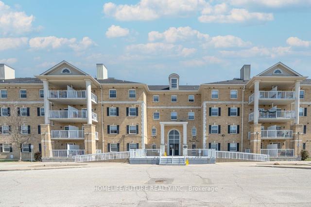 201 - 7428 Markham Rd, Condo with 2 bedrooms, 2 bathrooms and 1 parking in Markham ON | Image 1