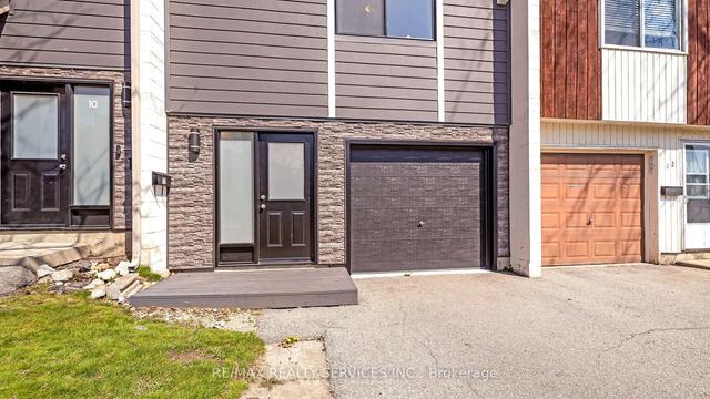 11 - 135 Chalmers St S, Townhouse with 3 bedrooms, 2 bathrooms and 3 parking in Cambridge ON | Image 36
