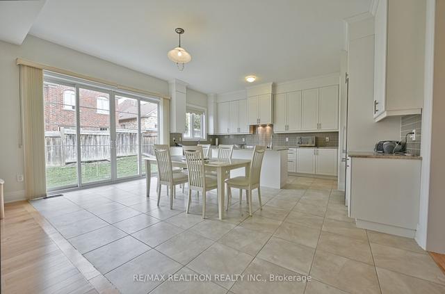 42 Farrell Rd, House detached with 5 bedrooms, 4 bathrooms and 4 parking in Vaughan ON | Image 12