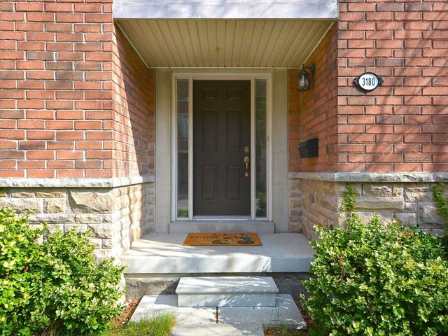 3180 Joel Kerbel Pl, House attached with 3 bedrooms, 3 bathrooms and 3 parking in Mississauga ON | Image 23