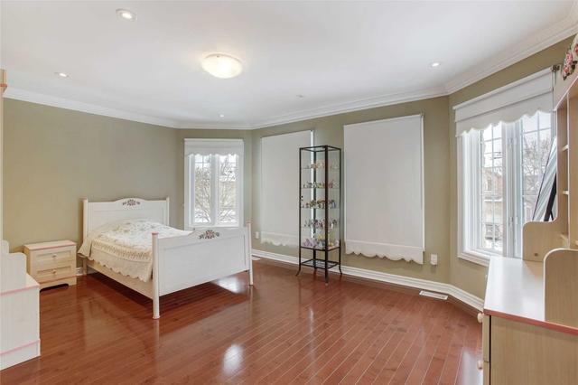 365 Princess Ave, House detached with 5 bedrooms, 7 bathrooms and 6 parking in Toronto ON | Image 14