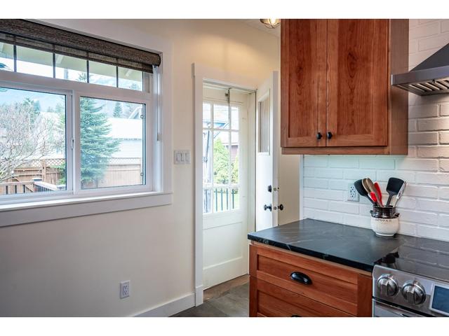 311 Front St, House detached with 3 bedrooms, 2 bathrooms and 4 parking in Kaslo BC | Image 33