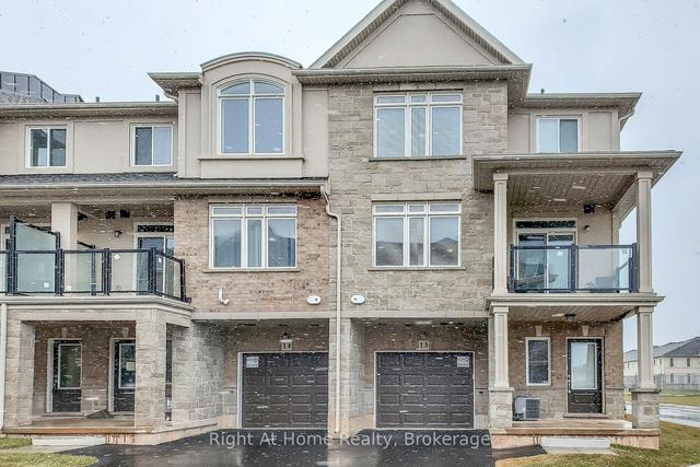 13 - 40 Zinfandel Dr, Townhouse with 2 bedrooms, 3 bathrooms and 2 parking in Hamilton ON | Image 1