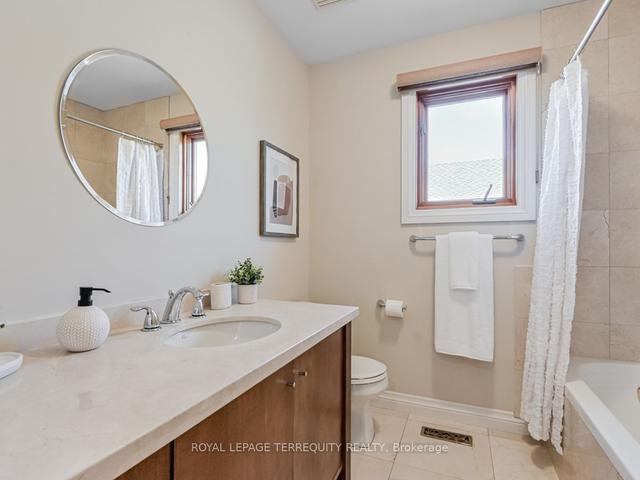 176 Joicey Blvd, House detached with 4 bedrooms, 4 bathrooms and 4 parking in Toronto ON | Image 21