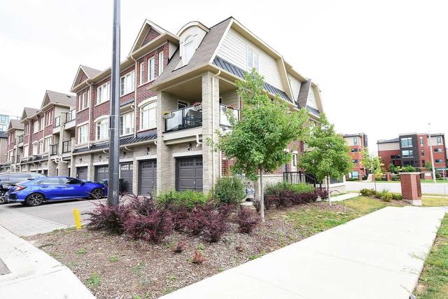100 - 200 Veterans Dr, Townhouse with 3 bedrooms, 3 bathrooms and 2 parking in Brampton ON | Image 32