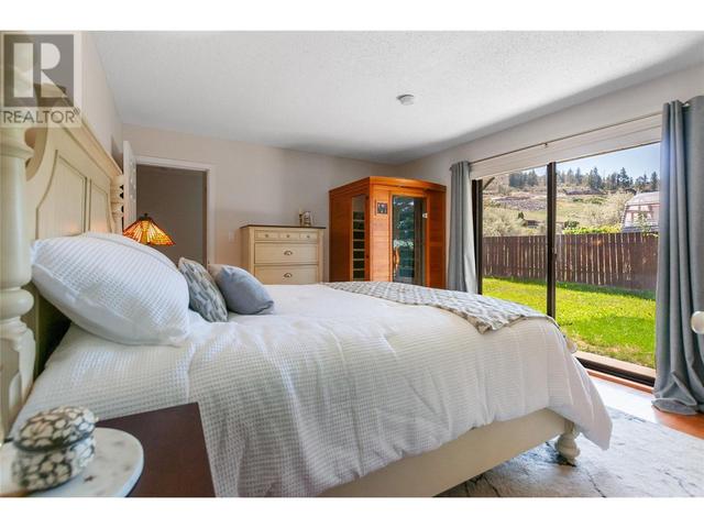 3575 Valleyview Rd, House detached with 4 bedrooms, 0 bathrooms and 9 parking in Penticton BC | Image 17