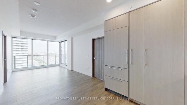 2302 - 85 Mcmahon Dr, Condo with 2 bedrooms, 2 bathrooms and 1 parking in Toronto ON | Image 19