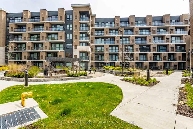 120 - 1 Falaise Rd, Condo with 2 bedrooms, 2 bathrooms and 1 parking in Toronto ON | Image 1