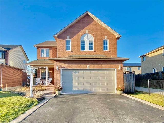 35 Rockhaven Ln, House detached with 4 bedrooms, 3 bathrooms and 4 parking in Hamilton ON | Image 1
