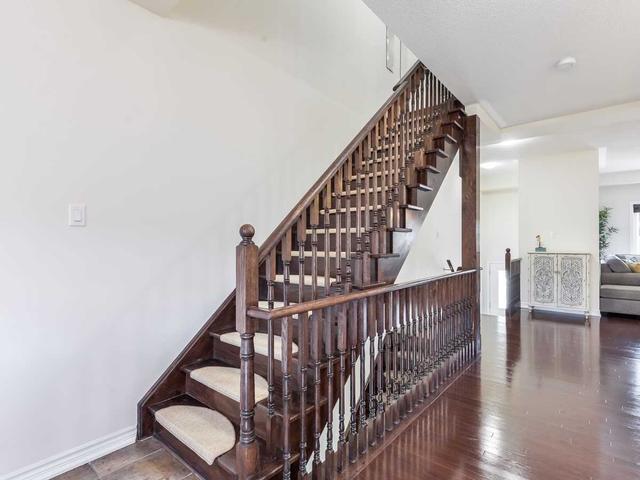 165 Andona Cres, House detached with 3 bedrooms, 4 bathrooms and 3 parking in Toronto ON | Image 20