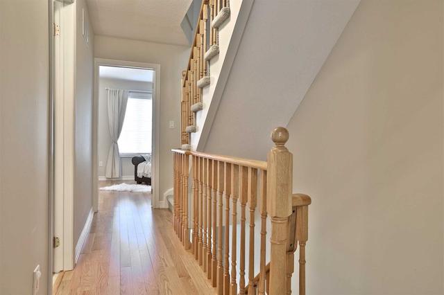 335 Logan Ave, House semidetached with 3 bedrooms, 3 bathrooms and 2 parking in Toronto ON | Image 9