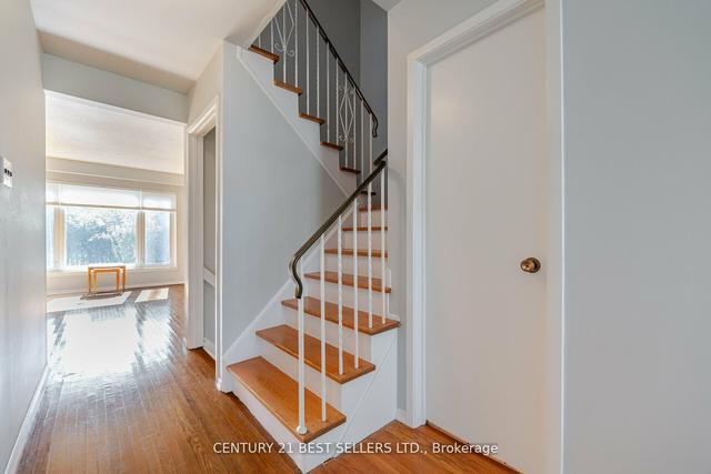 68 Lynmont Rd, House semidetached with 4 bedrooms, 2 bathrooms and 1 parking in Toronto ON | Image 10