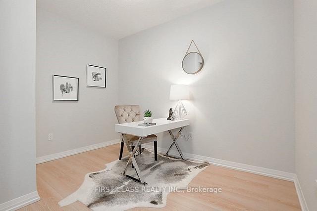 528 - 55 Ann O'reilly Rd, Condo with 2 bedrooms, 2 bathrooms and 1 parking in Toronto ON | Image 9