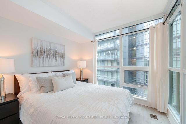 1012 - 600 Fleet St, Condo with 1 bedrooms, 1 bathrooms and 1 parking in Toronto ON | Image 8