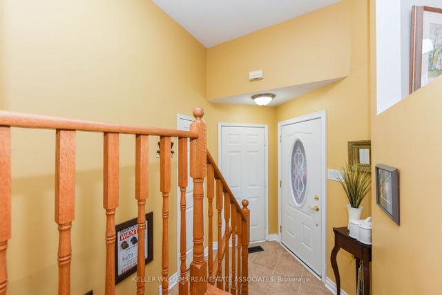 21 Springview Dr, House detached with 2 bedrooms, 1 bathrooms and 4 parking in Brampton ON | Image 19