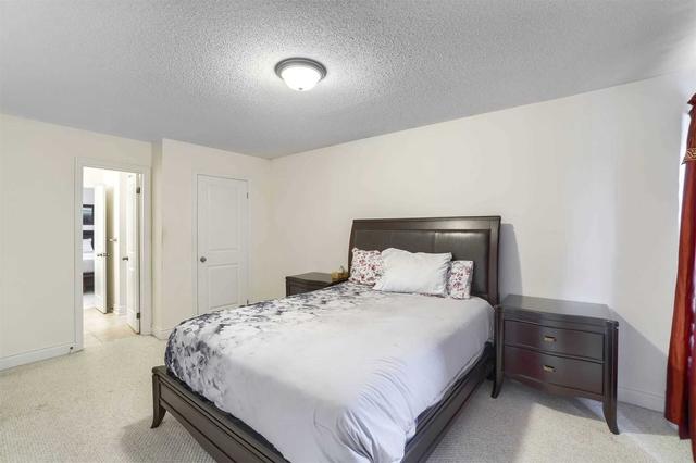 23 Scotchmere Cres, House detached with 4 bedrooms, 5 bathrooms and 6 parking in Brampton ON | Image 17