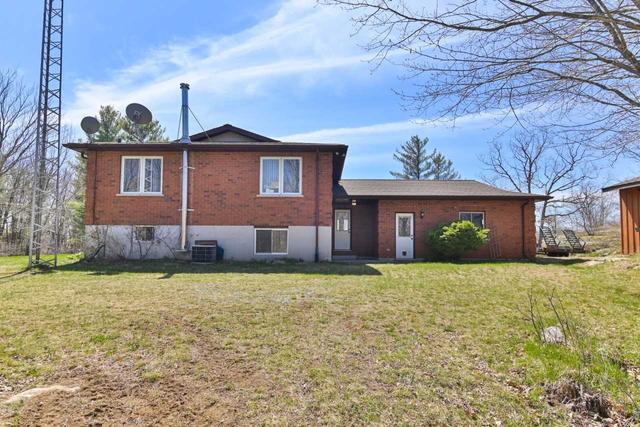 10389 Highway 41, House detached with 3 bedrooms, 2 bathrooms and 12 parking in Addington Highlands ON | Image 24