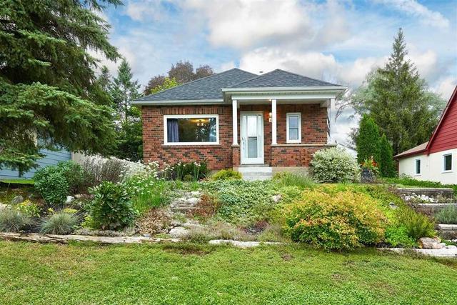 27 Argyle Ave, House detached with 4 bedrooms, 2 bathrooms and 5 parking in Orillia ON | Image 17