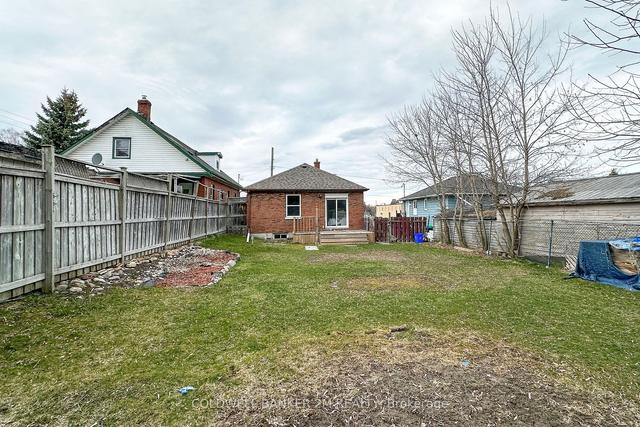 433 Crerar Ave, House detached with 3 bedrooms, 2 bathrooms and 3 parking in Oshawa ON | Image 18