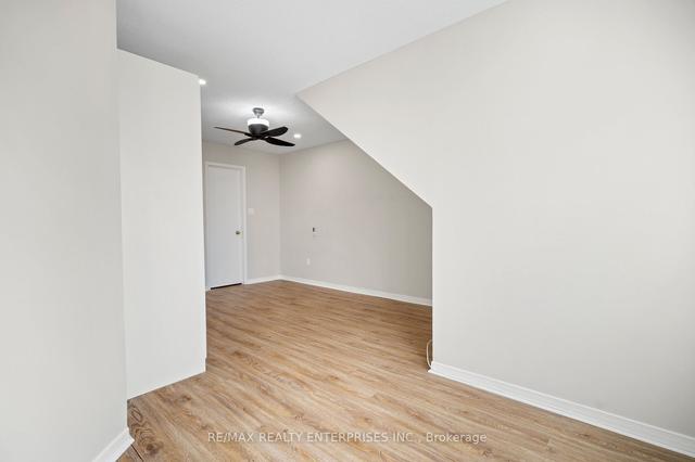 207 - 2055 Walkers Line, Townhouse with 2 bedrooms, 2 bathrooms and 2 parking in Burlington ON | Image 17