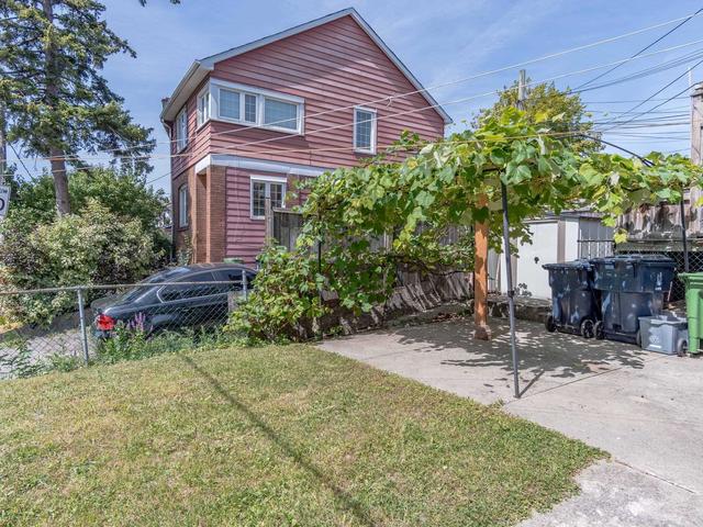 1532 Dufferin St, House semidetached with 3 bedrooms, 2 bathrooms and 0 parking in Toronto ON | Image 33