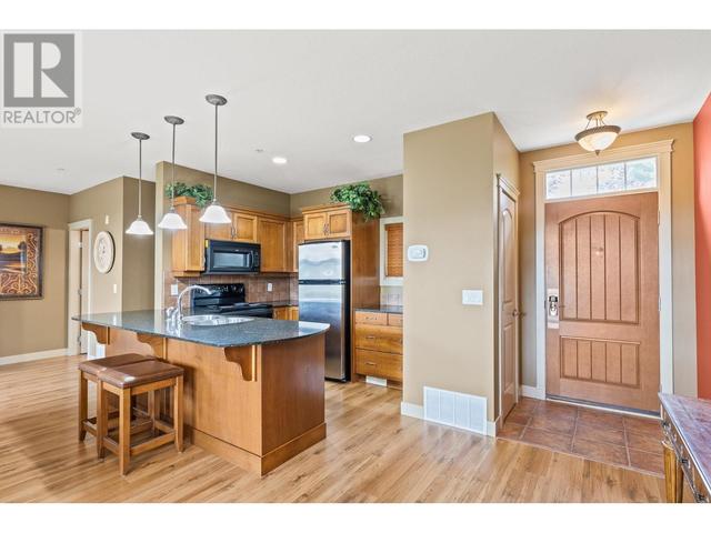 127 - 1795 Country Club Dr, House attached with 2 bedrooms, 2 bathrooms and null parking in Kelowna BC | Image 4
