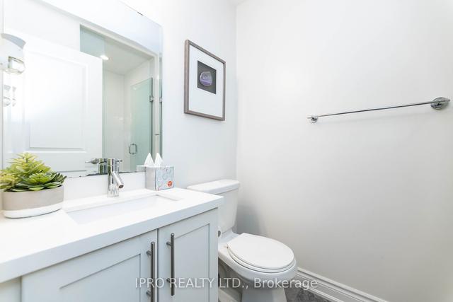 2166 Bayview Ave, Townhouse with 3 bedrooms, 3 bathrooms and 2 parking in Toronto ON | Image 31